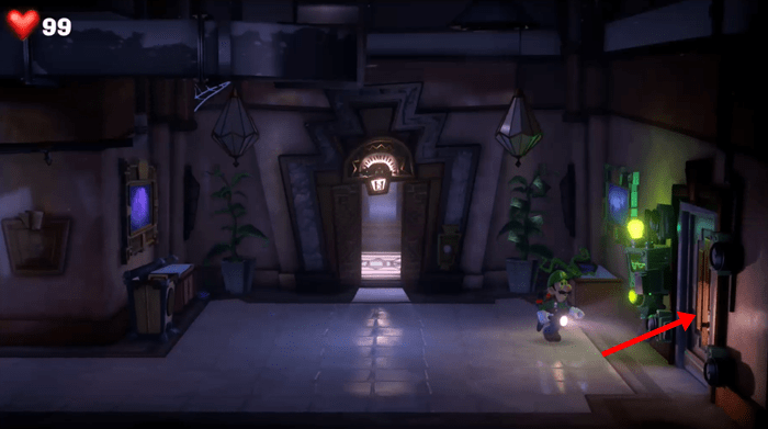 エレベーター付近の扉