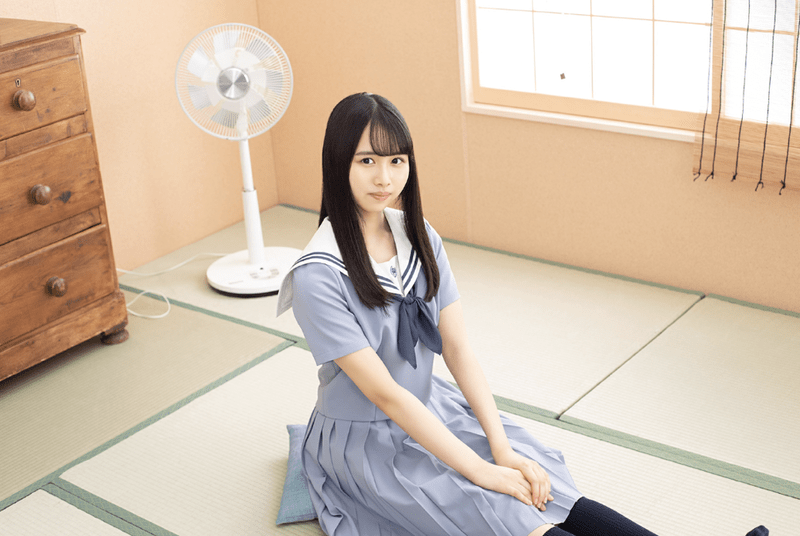 【始まりの夏(制服)】上村ひなののプロフィール画像