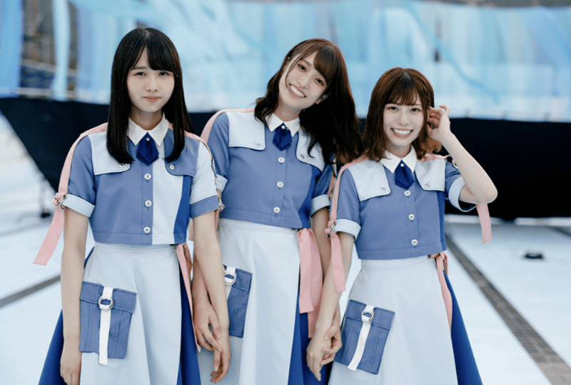 キャプテンに手を取られて