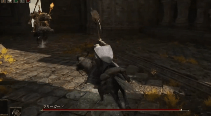 門の内側に呼び込む