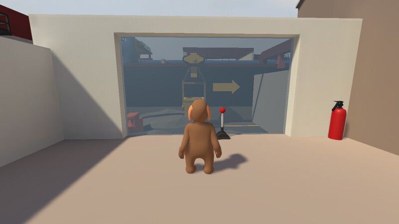 消火器を使ってガラスを壊す