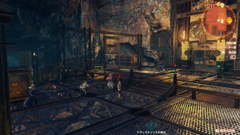 フラーエレベーター前