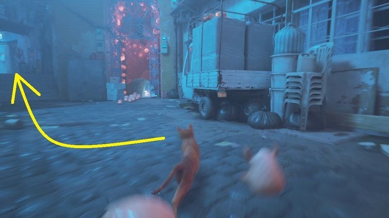 一番左の通路を進む