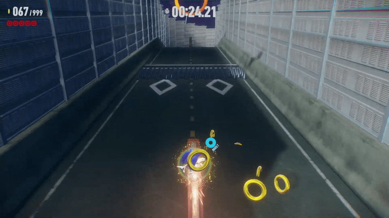 レール間のトゲに注意！