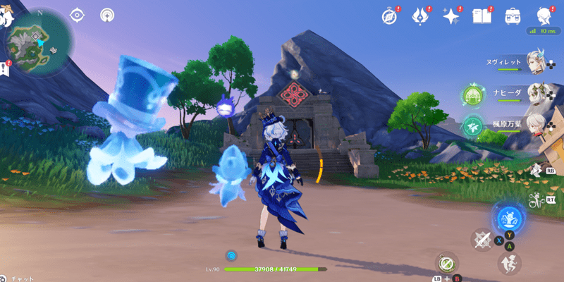 色褪せた劇場の周囲の様子