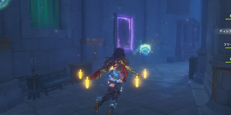 内部に入った後南東に謎鏡がある