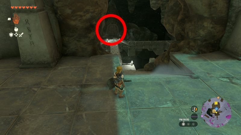 地下へ続く階段を下る