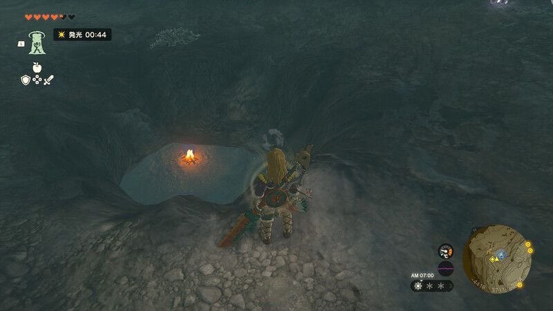 氷結の山麓洞窟