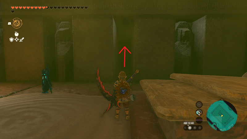 広間下の細い隙間