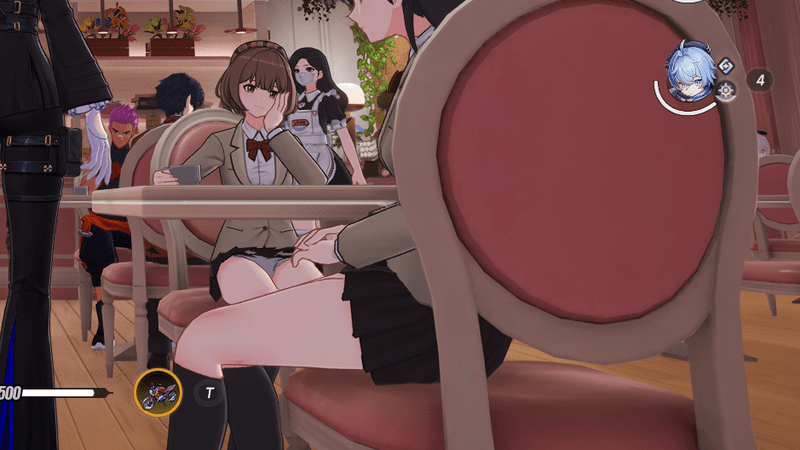 室内の女子2のパンツ