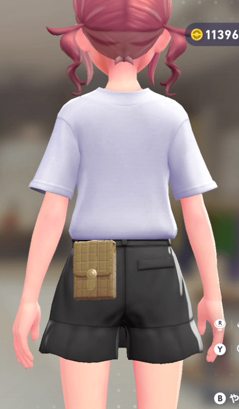 レザースクエアポーチ