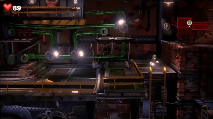 ハシゴを降りて進む