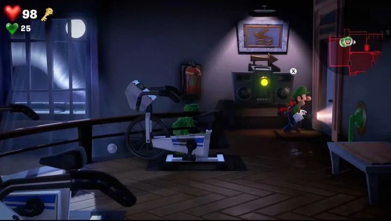 右奥の部屋に入る