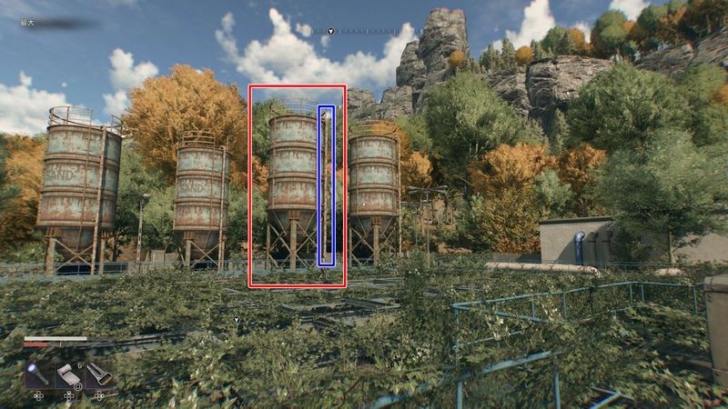 右から2番目のサイロを登る