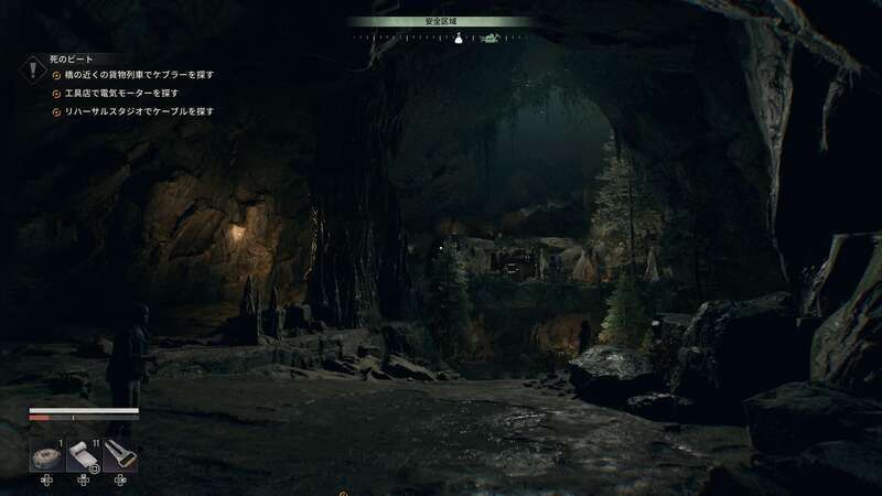 追放者の洞窟に入り広場まで移動する