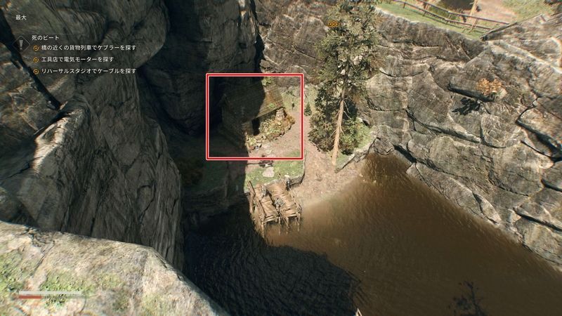 水辺にある小屋に入る