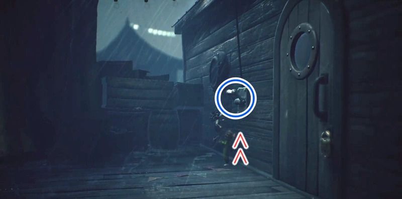 ドア横のレバーを下げて、ロープの明かりをつける