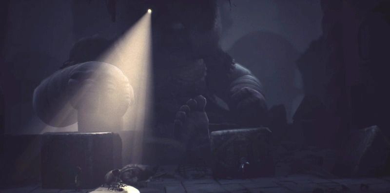 ベイビーの光線から身を隠しつつ右方面へ