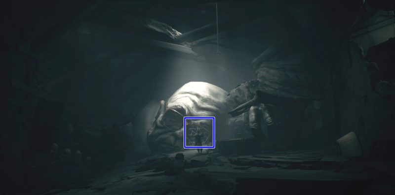 ひび割れたメガネを壊して目を撃つ