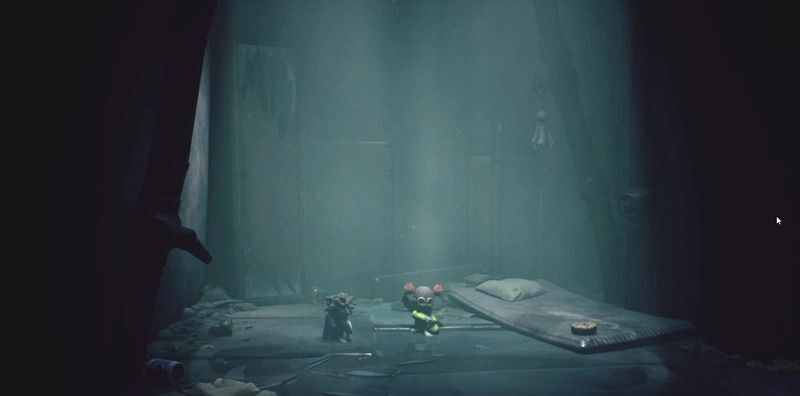 鏡でキャンディ工場へワープ