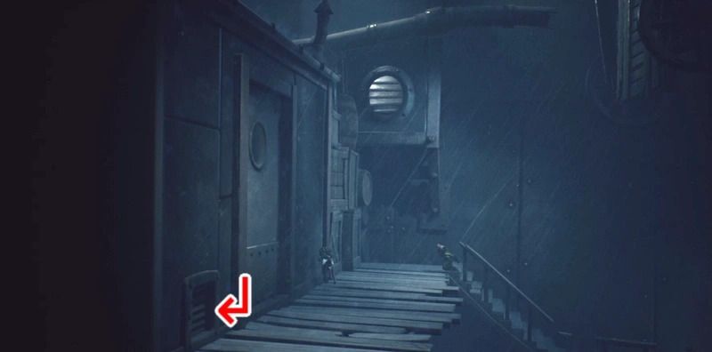 外階段を登ってボイラー室に入る