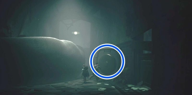 扉を抜けたらスパナで銅鑼を叩く