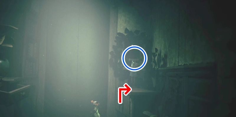 右奥の台からレバーを下げる