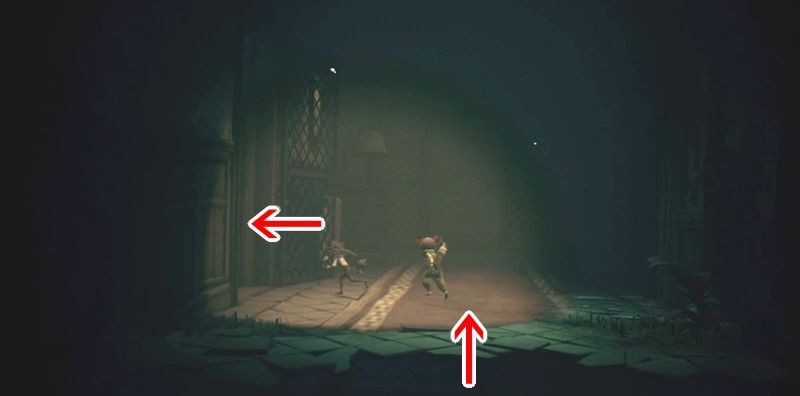 廊下を上方向に進み、左手の開いている部屋に入る