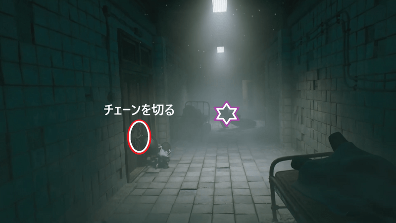 チェーンカッターで扉の施錠を開ける