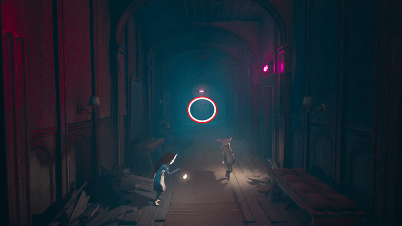 廊下に出たら奥のドアから外へ