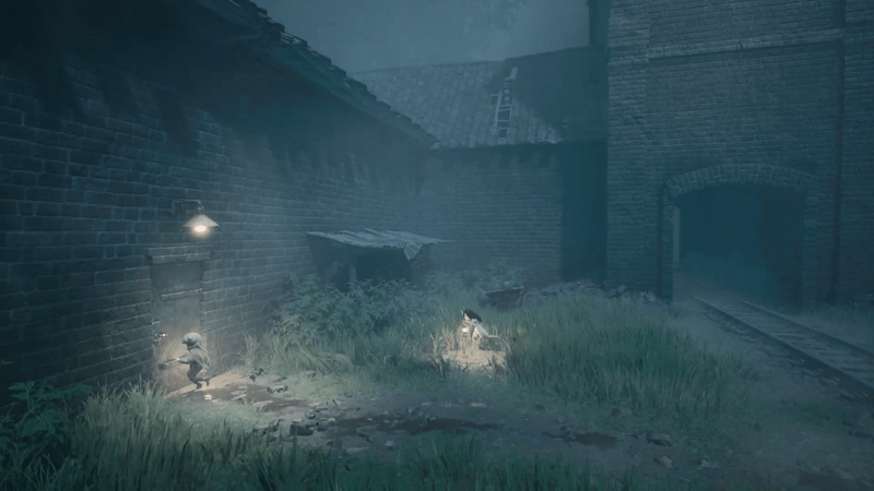 中庭左手のドアにカギを使う