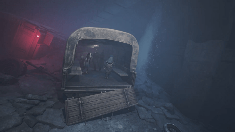 トラックの荷台からスタート