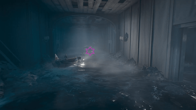 ボートでそのままホテルに進入