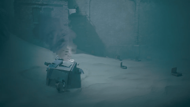 砂浜に車が転落した直後