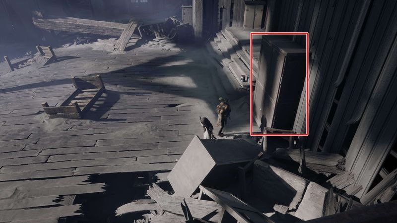 タンスを開けて入る