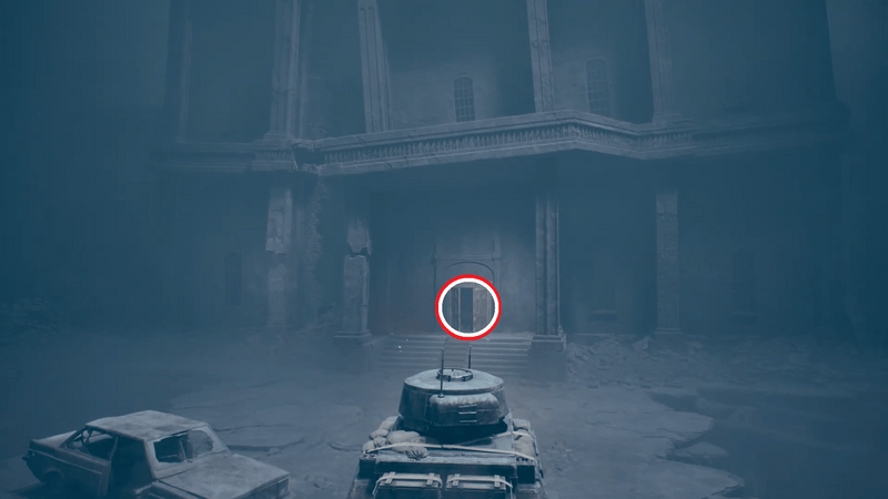 砲撃 or 激突して建物内に進入する