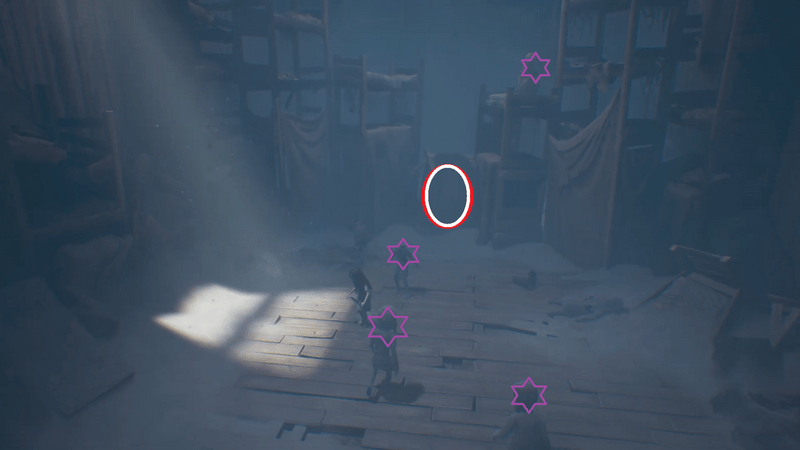 暗いL字廊下を曲がった先