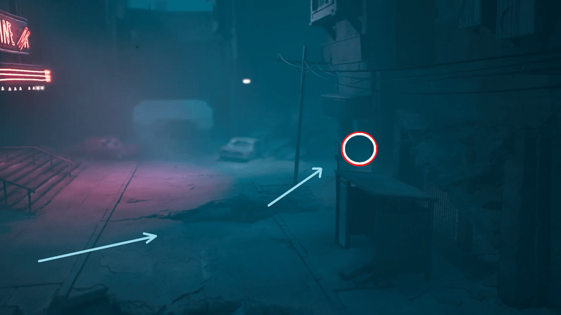 映画館は一旦スルーして、T字路右側へ